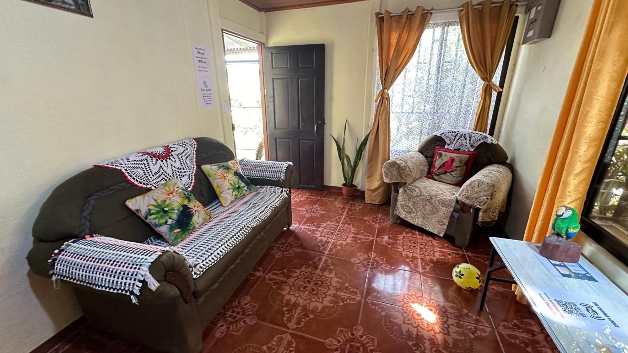The Corner House Apartment Tortuguero Bagian luar foto